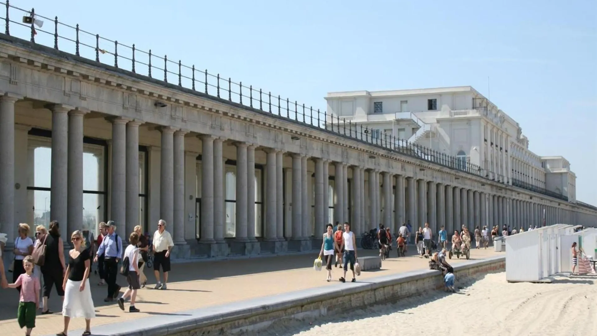 Beautiful Apartment With View Ostend 0*,
